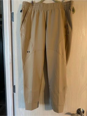 Under Armour Tan Women's Performance Jogger Pants